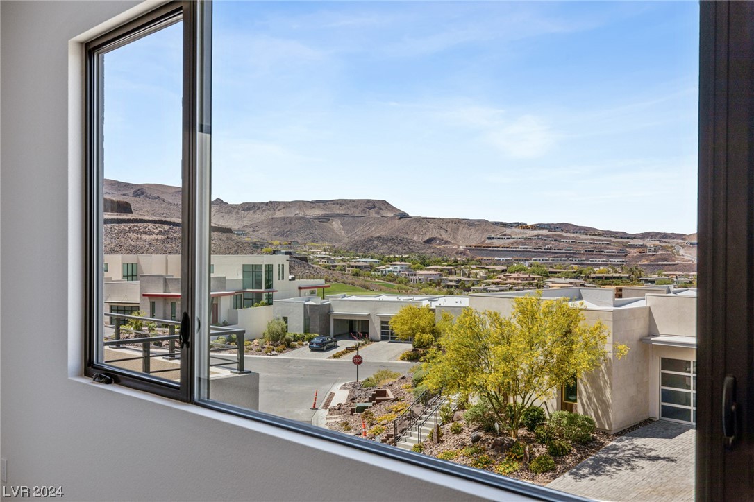 454 Tranquil Peak Court