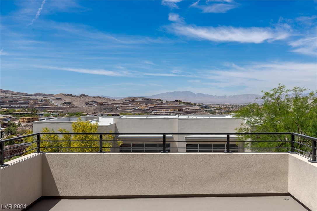 454 Tranquil Peak Court