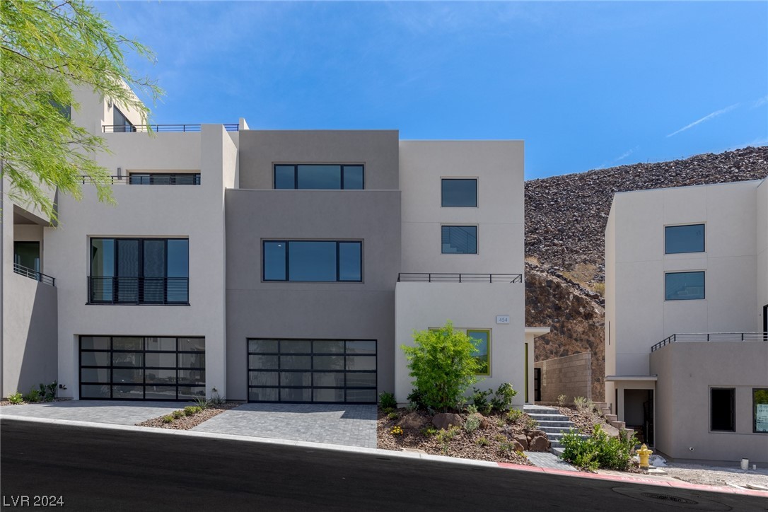 454 Tranquil Peak Court