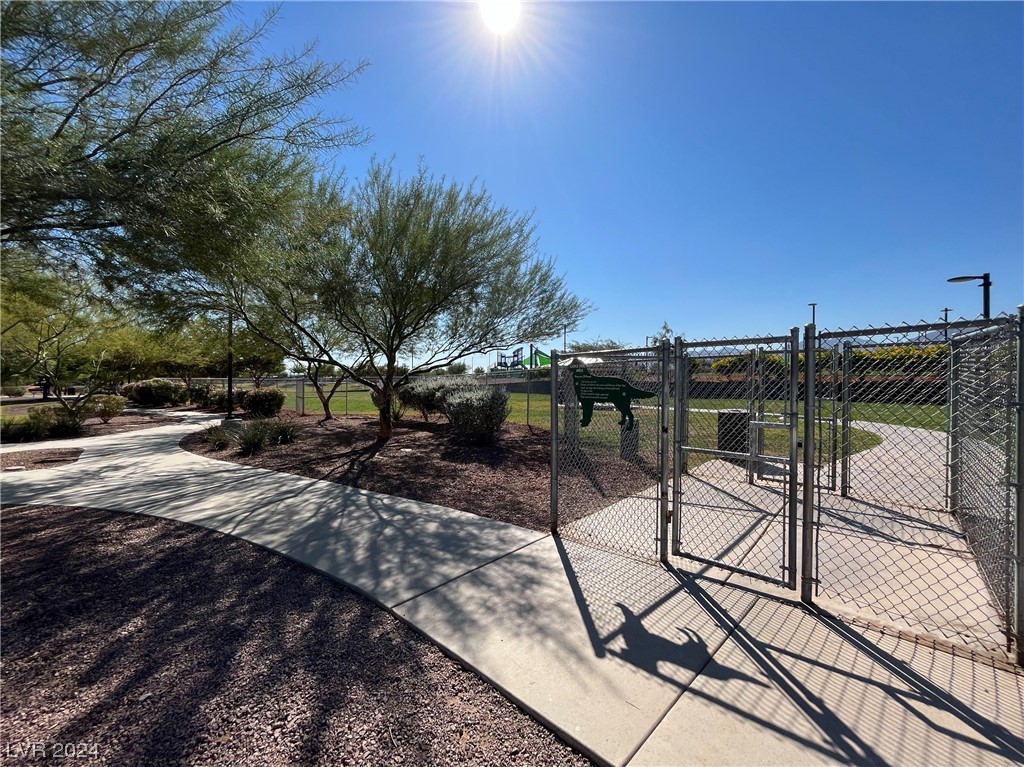 10609 Axis Mountain Court