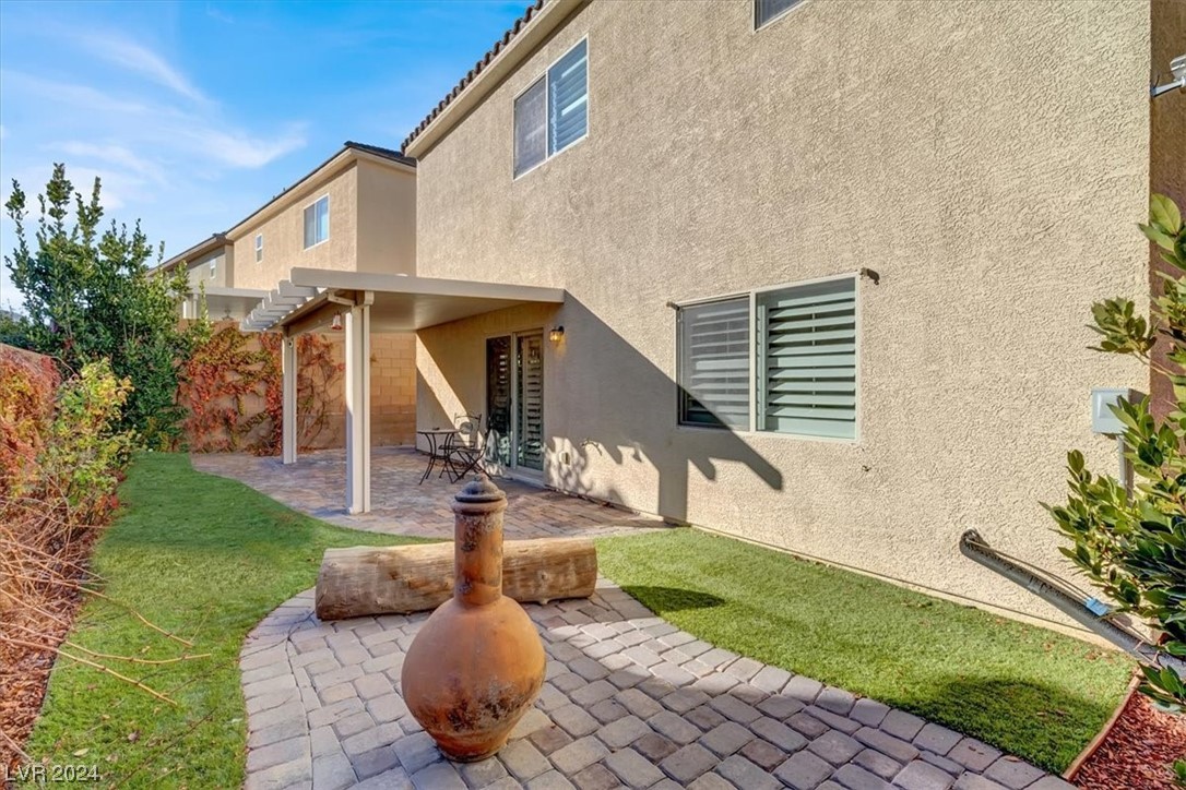 10609 Axis Mountain Court