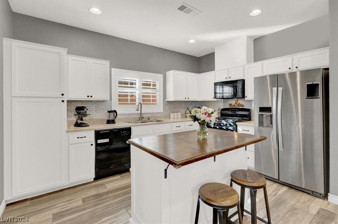10609 Axis Mountain Court