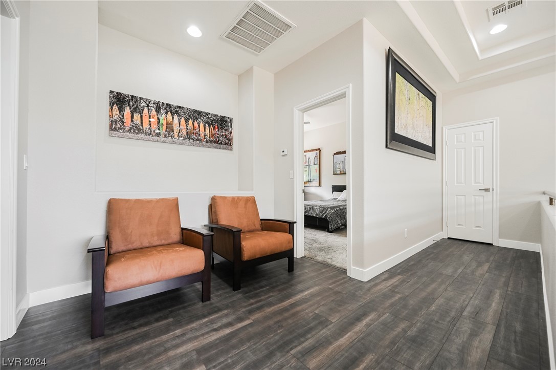9817 Edgeview Place