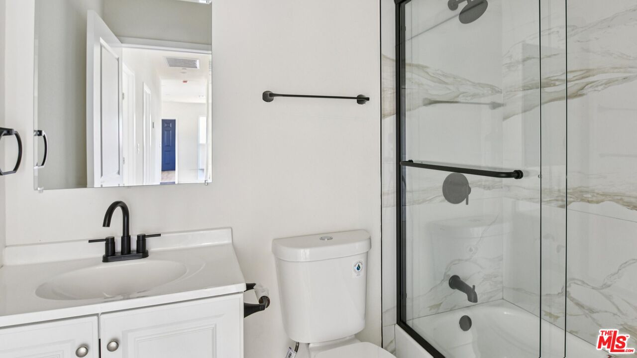 244 W 82nd St