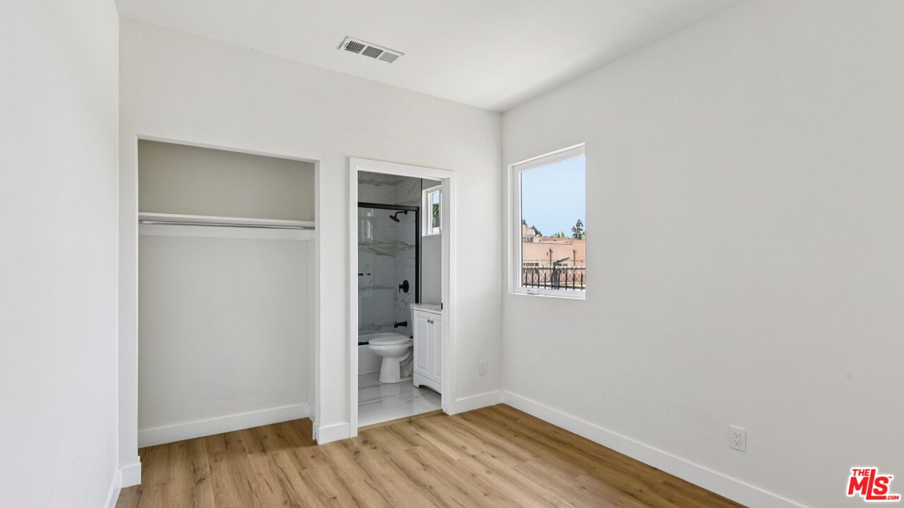 244 W 82nd St