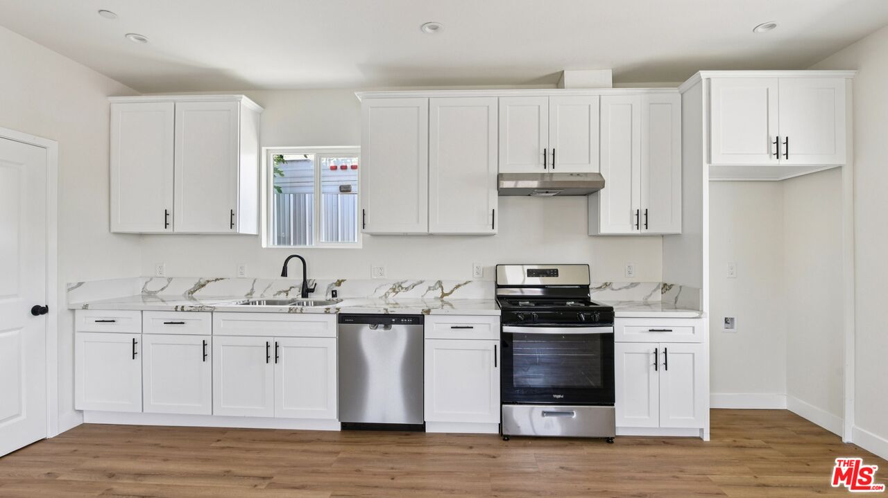 244 W 82nd St