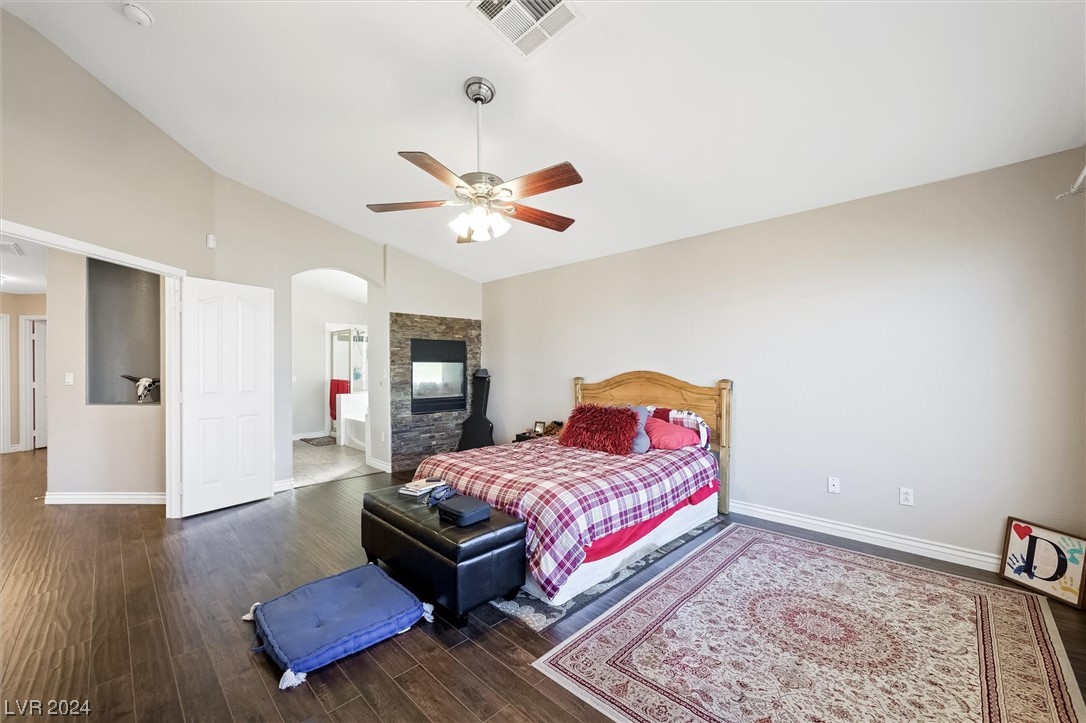 1590 Signal Butte Way