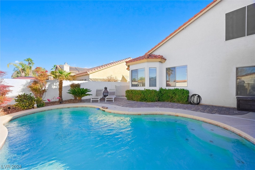 1590 Signal Butte Way