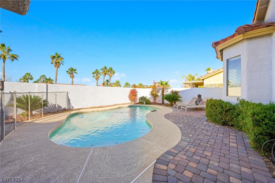 1590 Signal Butte Way