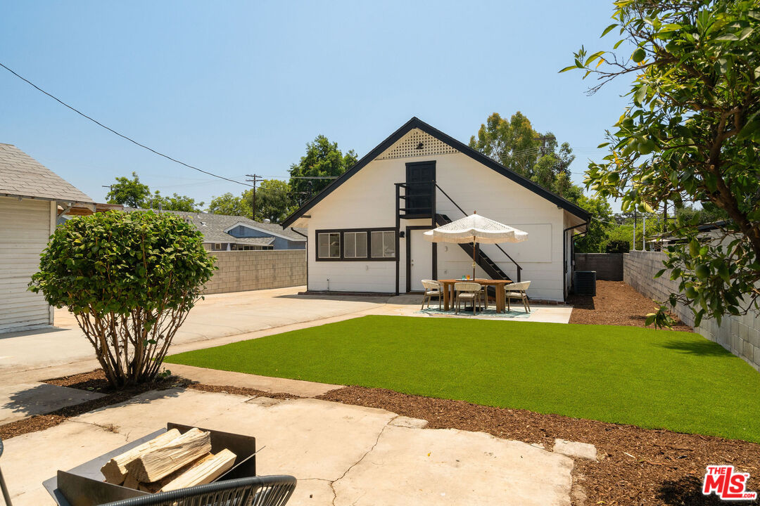 385 E Montana St