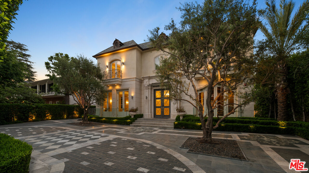 718 N Rodeo Dr