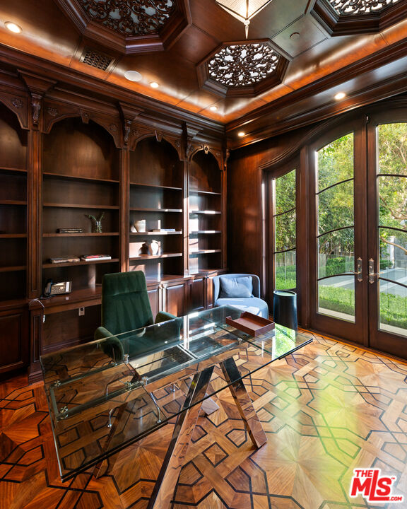 718 N Rodeo Dr
