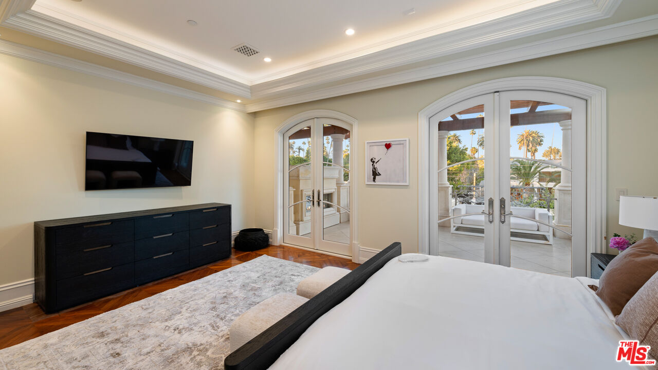 718 N Rodeo Dr