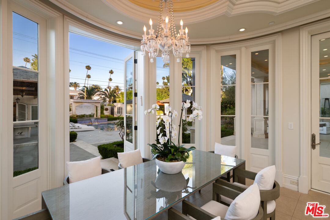 718 N Rodeo Dr