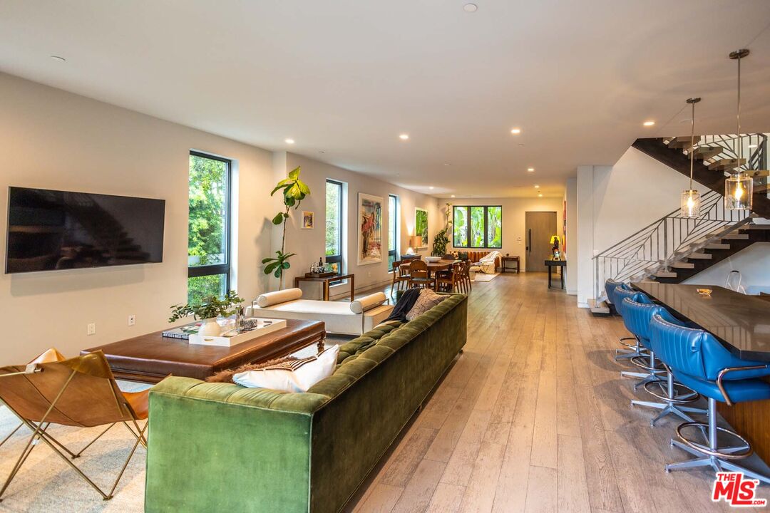 1724 N Sierra Bonita Ave