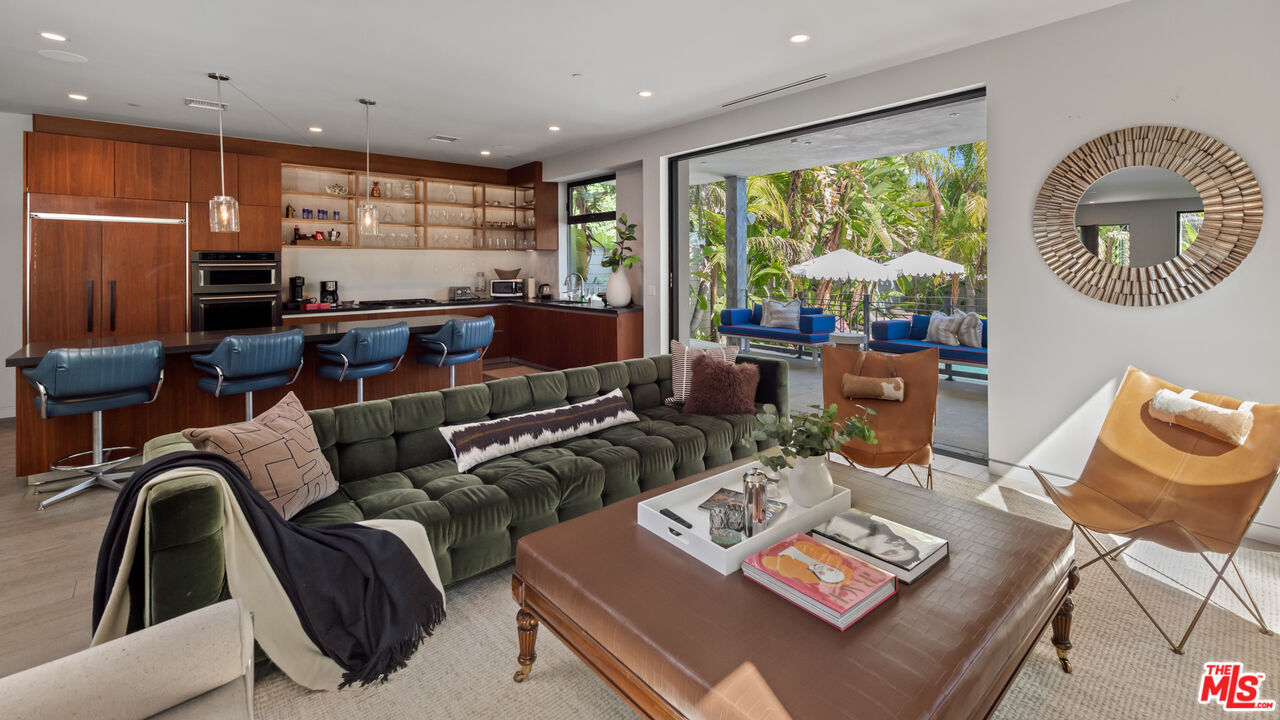 1724 N Sierra Bonita Ave
