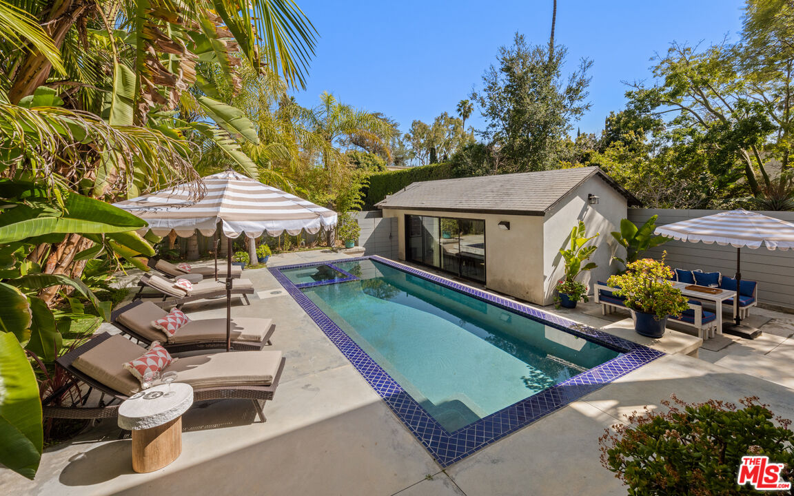 1724 N Sierra Bonita Ave