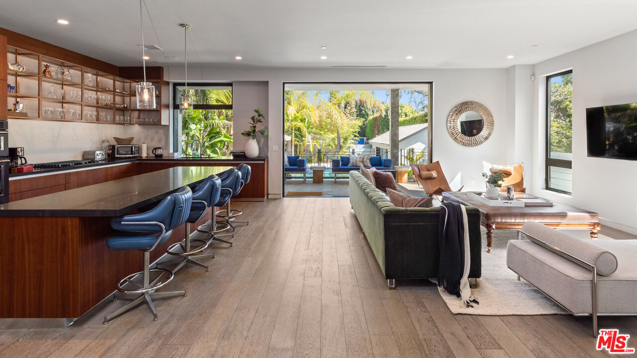 1724 N Sierra Bonita Ave