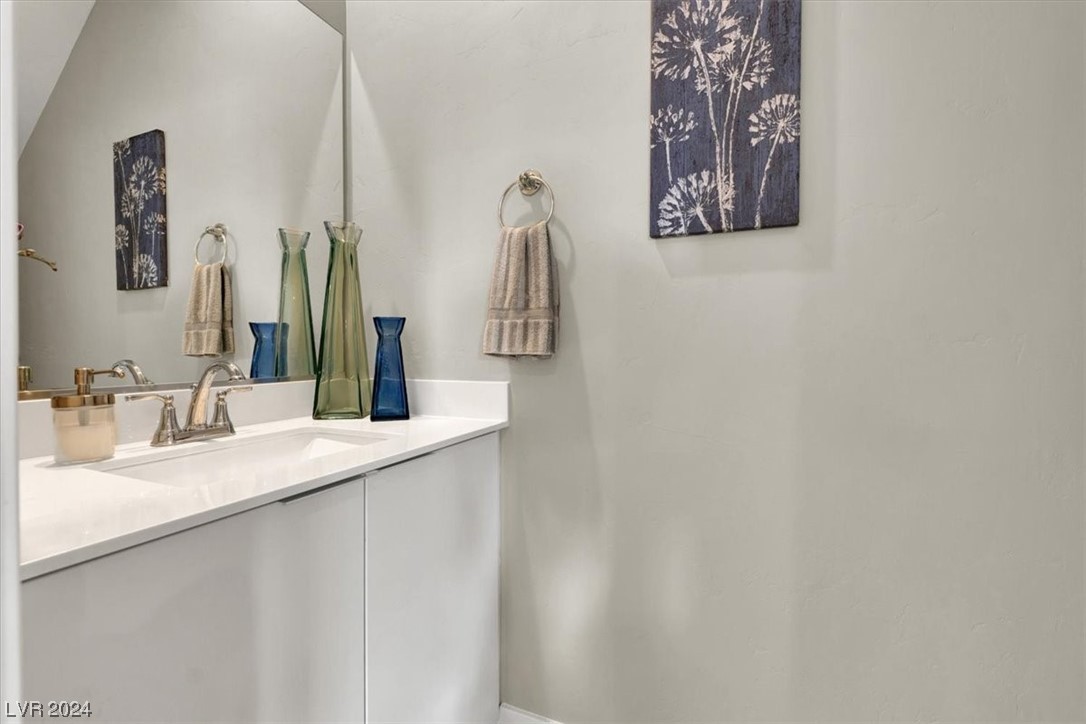 648 Angel Aura Street