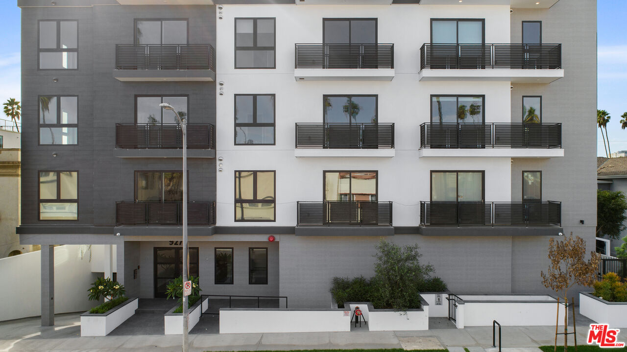 927 Fedora St Unit: 308