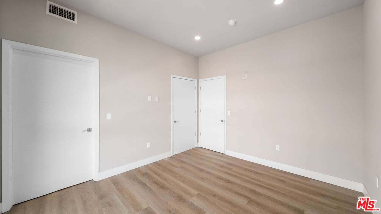927 Fedora St Unit: 308