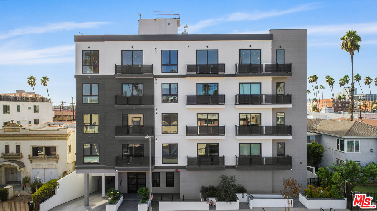 927 Fedora St Unit: 404