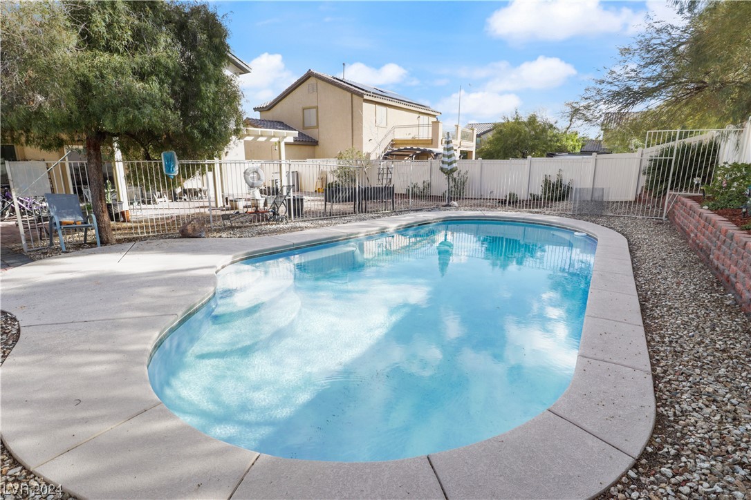 5613 Grandmother Hat Street