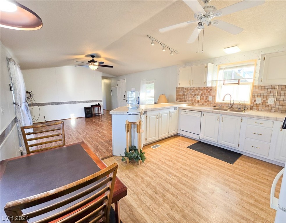 1150 South Comstock Circle