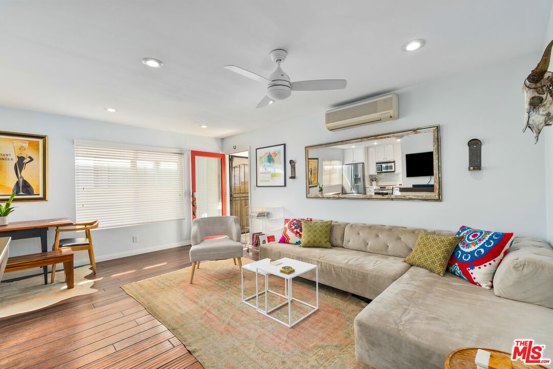 3812 Pacific Ave Unit: 2