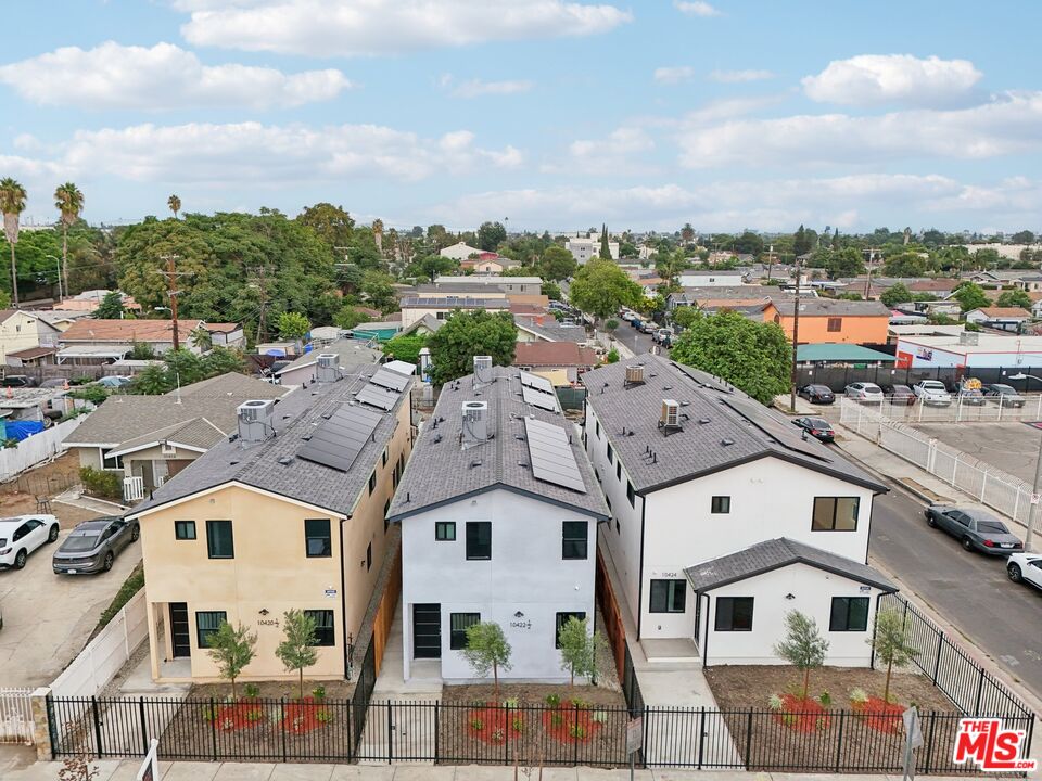 10420 Graham Ave