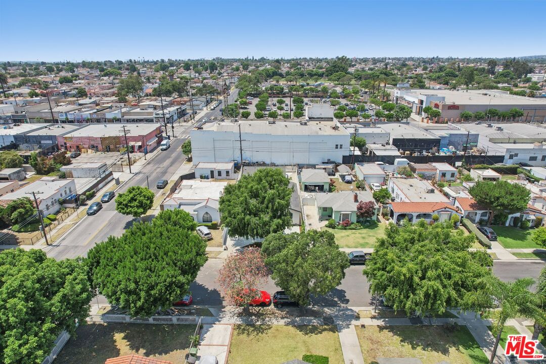 8779 S Hobart Blvd