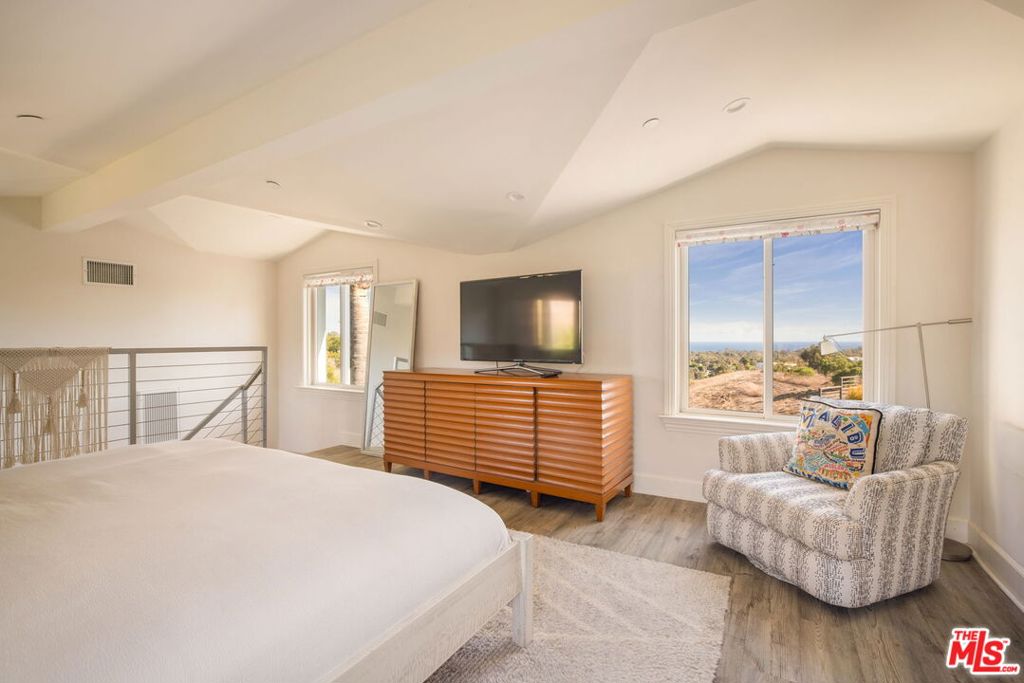 6271 Zuma Mesa Drive