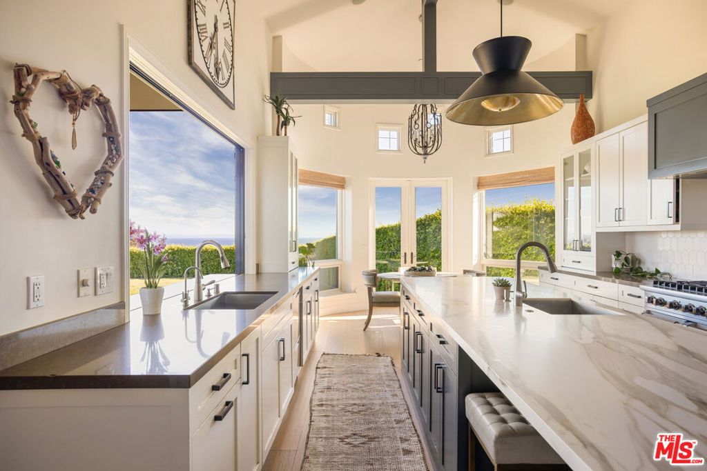 6271 Zuma Mesa Drive