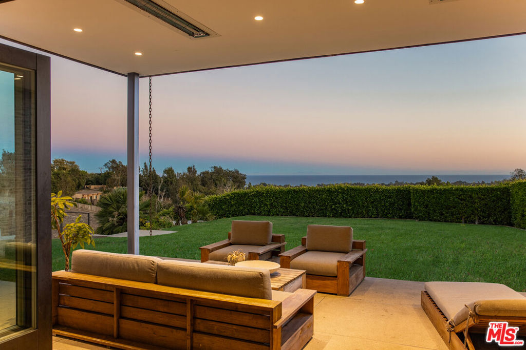 6271 Zuma Mesa Drive