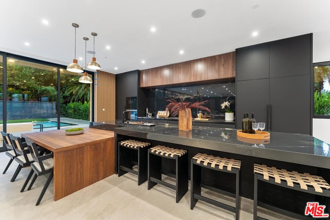 9031 Alto Cedro Dr