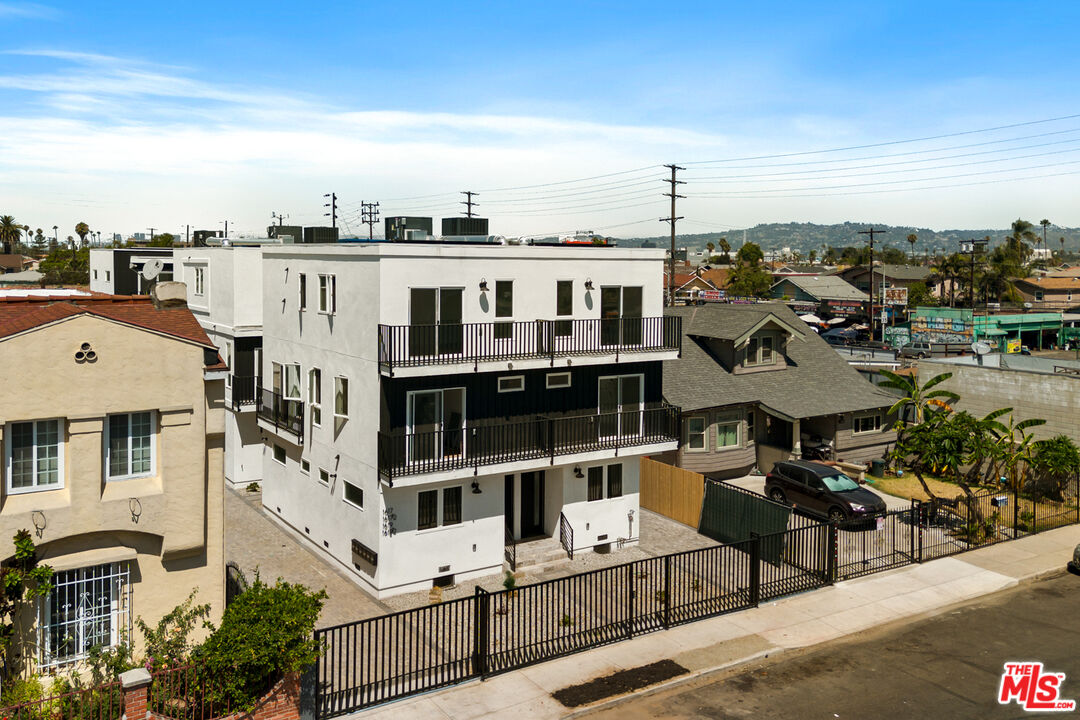1619 2nd Ave Unit: 1/2