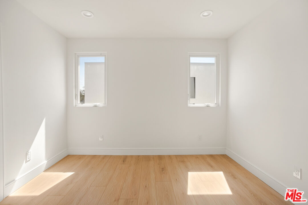 1619 2nd Ave Unit: 1/2
