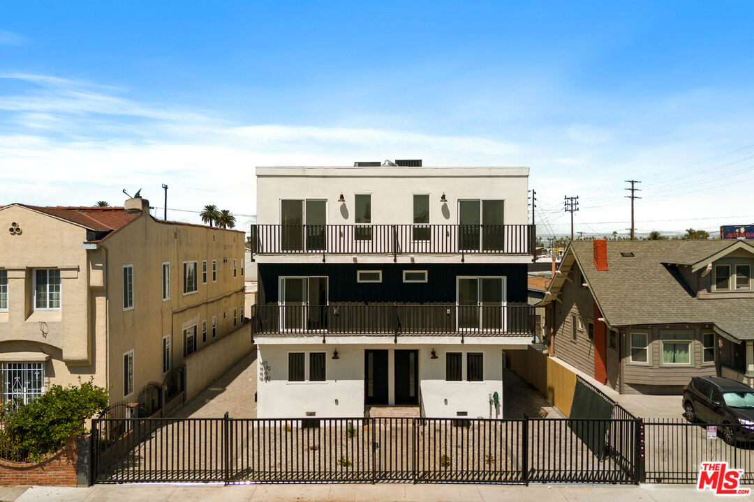 1619 2nd Ave Unit: 1/2