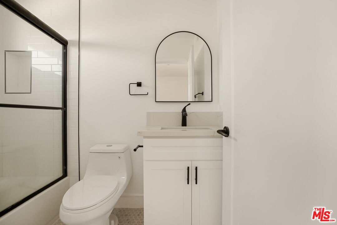 1619 2nd Ave Unit: 1/2