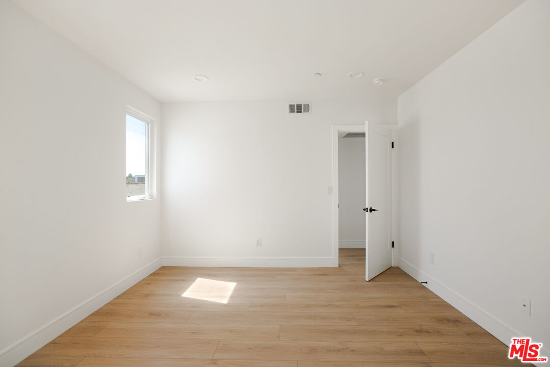 1619 2nd Ave Unit: 1/2