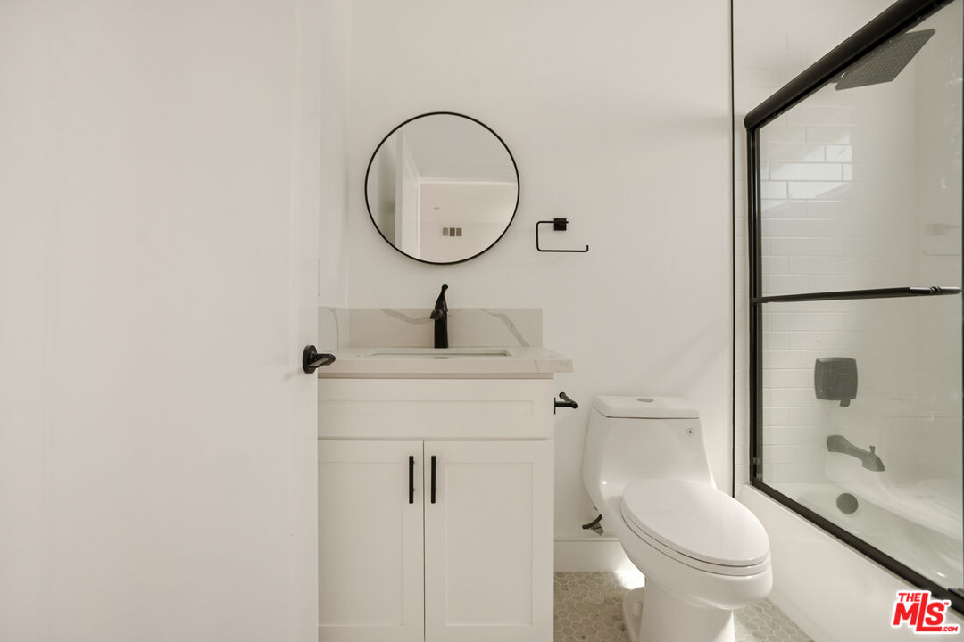 1619 2nd Ave Unit: 1/2