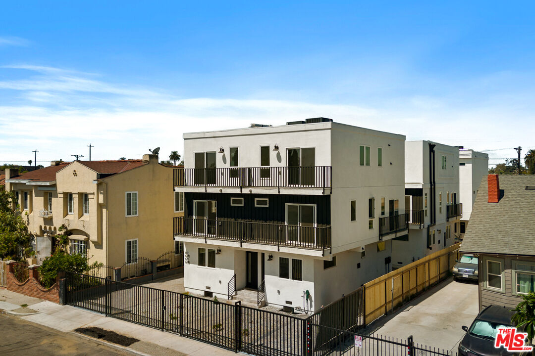 1619 2nd Ave Unit: 1/2
