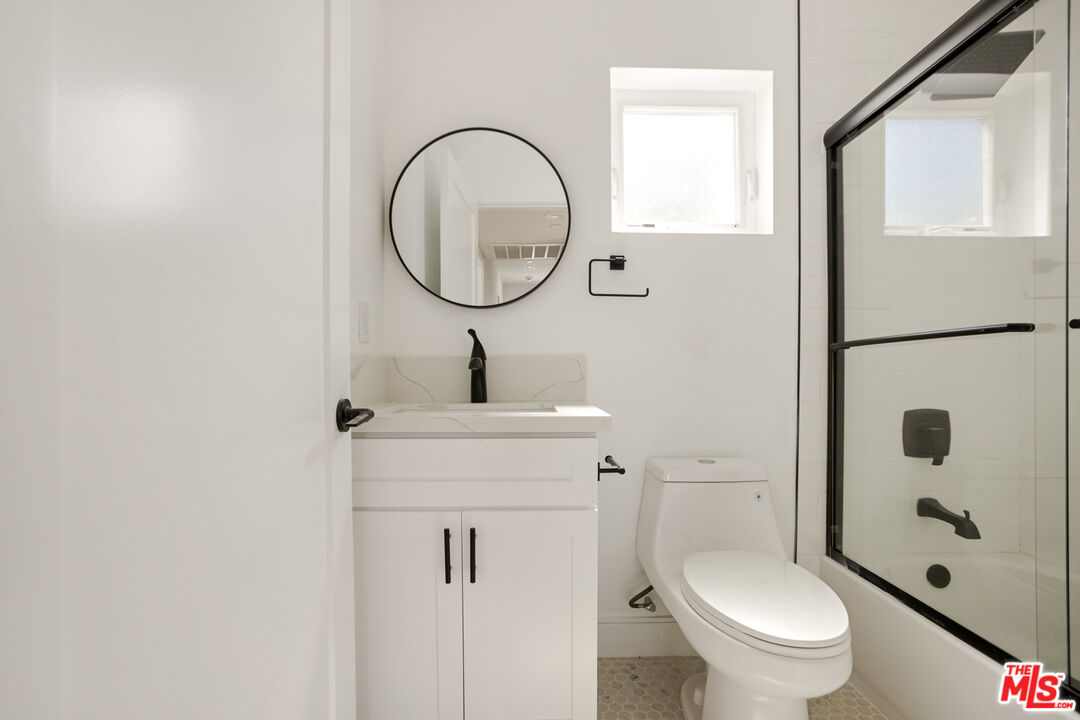 1619 2nd Ave Unit: 1/2