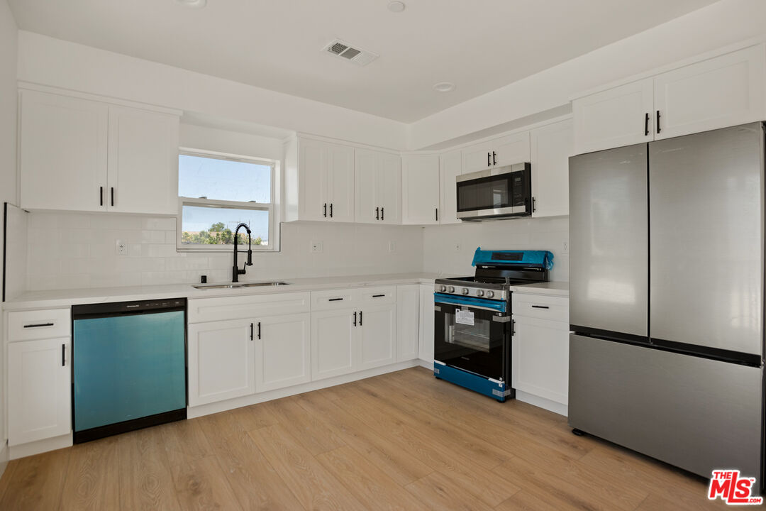 1619 2nd Ave Unit: 1/2