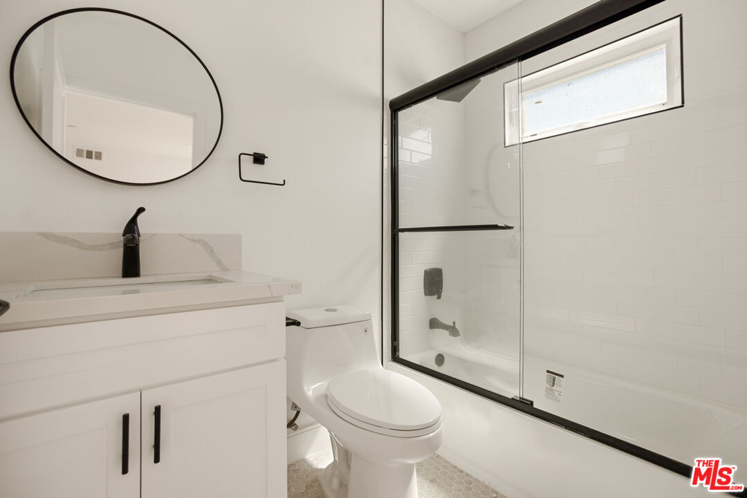 1619 2nd Ave Unit: 1/2