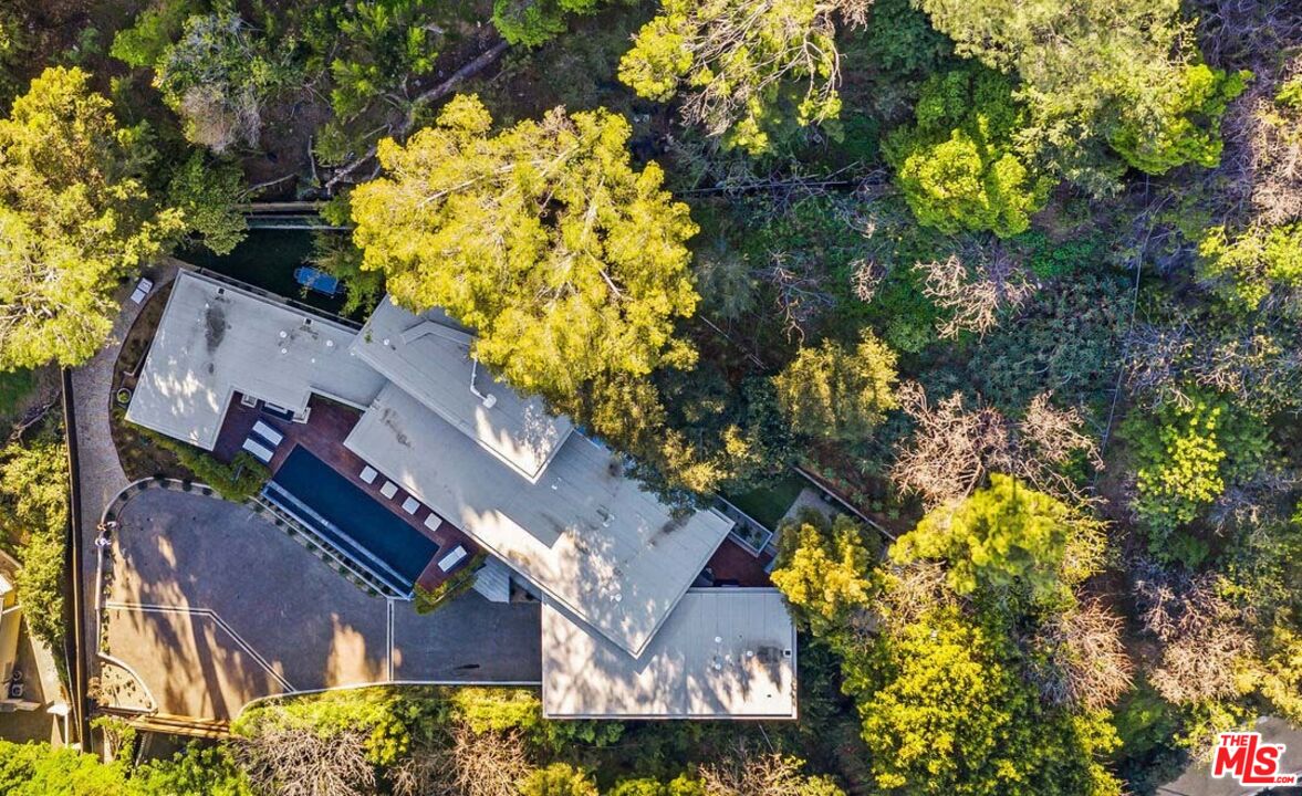 727 N Beverly Glen Blvd