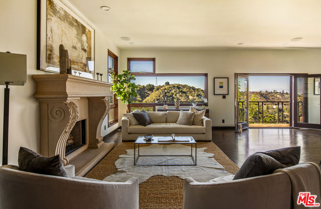 2125 Kew Drive