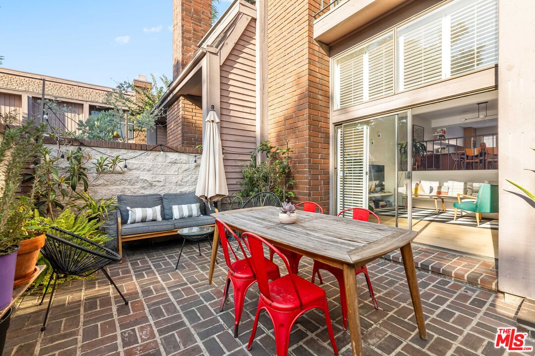 4608 Glencoe Ave Unit: 5