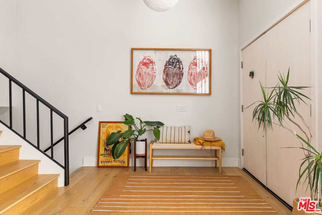 4608 Glencoe Ave Unit: 5