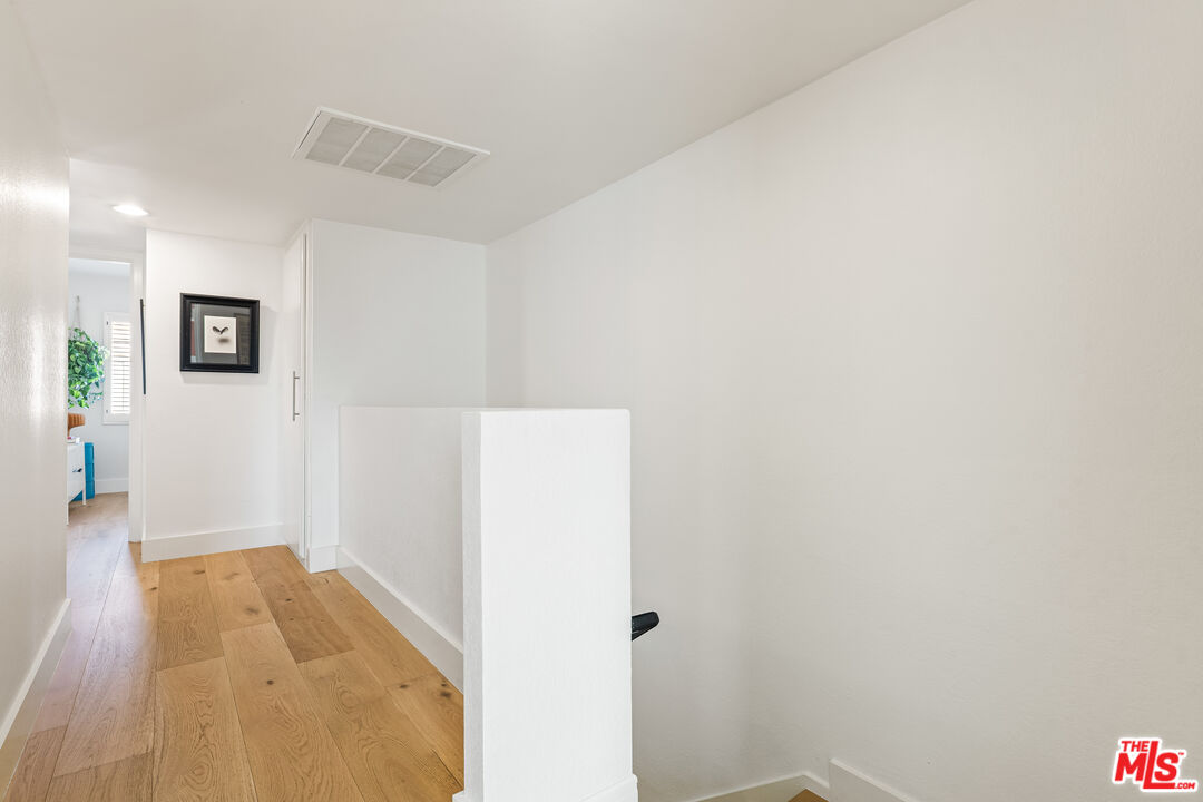 4608 Glencoe Ave Unit: 5